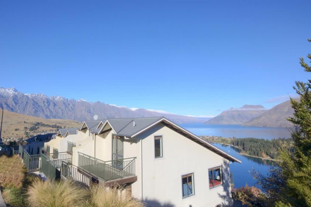 Modern 3 Bedroom With Stunning Postcard Views! Distretto di Distretto di Queenstown Esterno foto