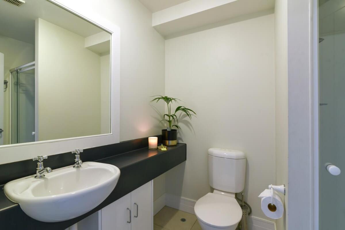 Modern 3 Bedroom With Stunning Postcard Views! Distretto di Distretto di Queenstown Esterno foto