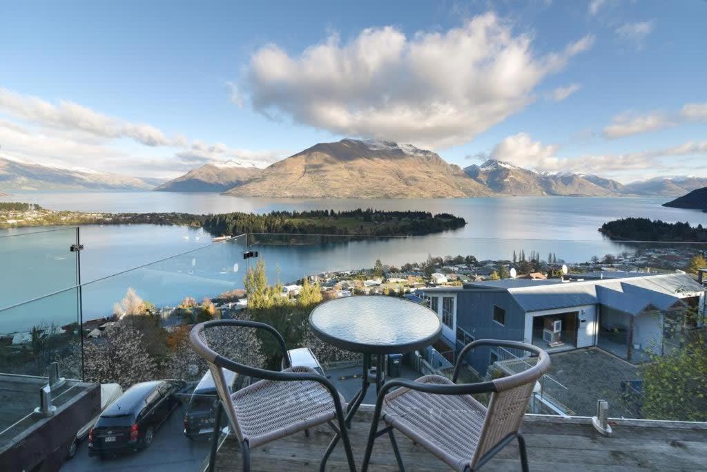 Modern 3 Bedroom With Stunning Postcard Views! Distretto di Distretto di Queenstown Esterno foto